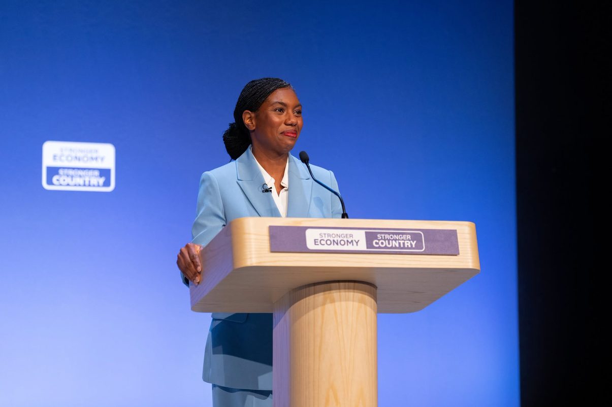 Kemi Badenoch, jefa del Partido Conservador de Reino Unido. Foto: ©Kemi Badenoch/ Oficial.